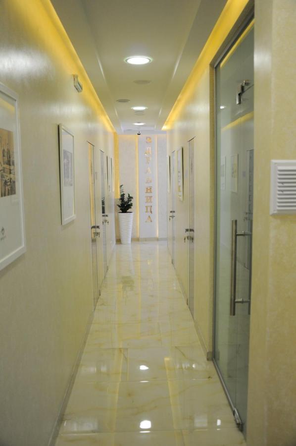 Alice Place Hotel Odessa Buitenkant foto