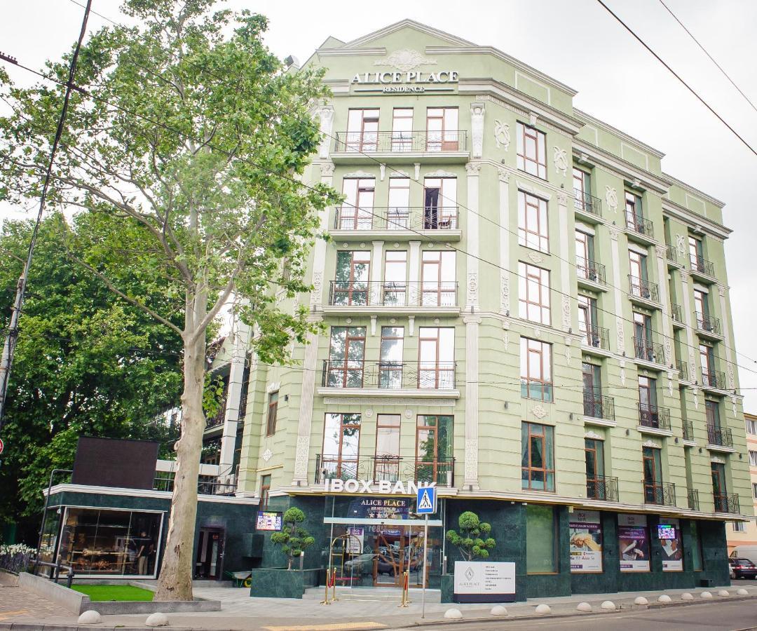 Alice Place Hotel Odessa Buitenkant foto